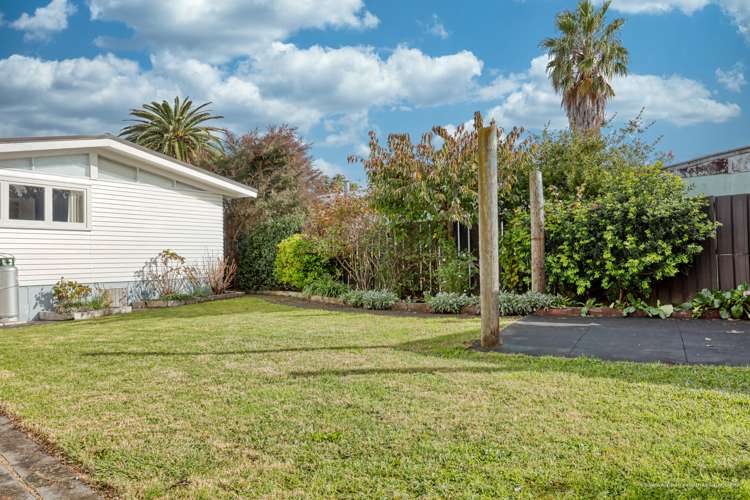 11 Meredith Street Blockhouse Bay_21