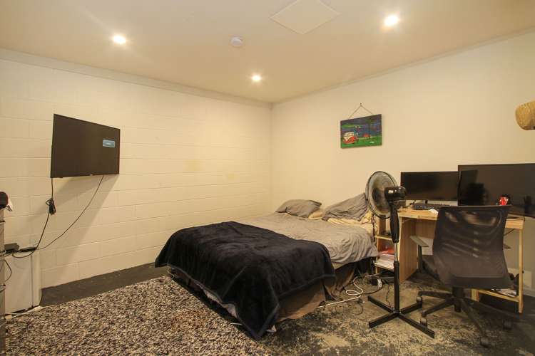 17 Donald Street Stanmore Bay_21