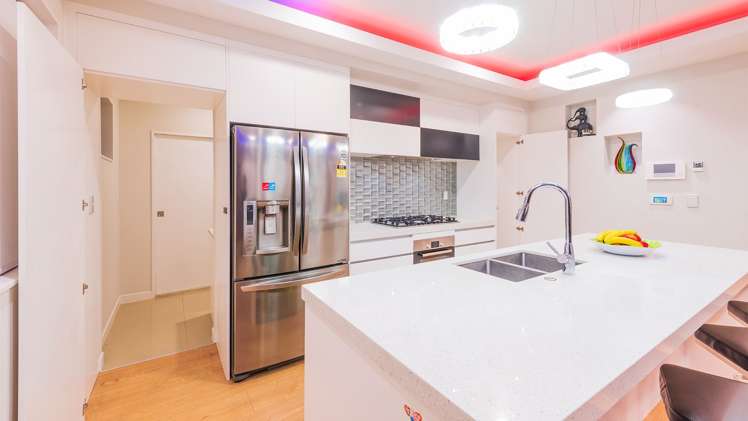 21 Quattro Avenue Flat Bush_6