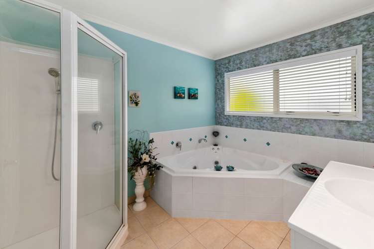 38 Owhatiura Drive Lynmore_13