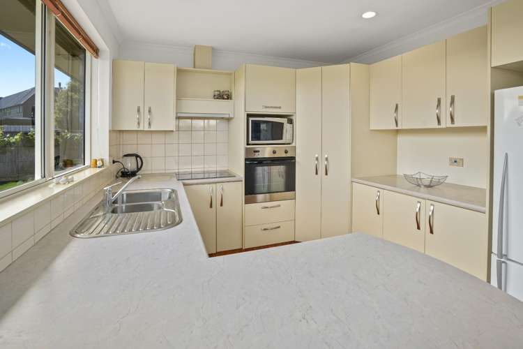 24 Arbor-Lea Avenue Richmond_4