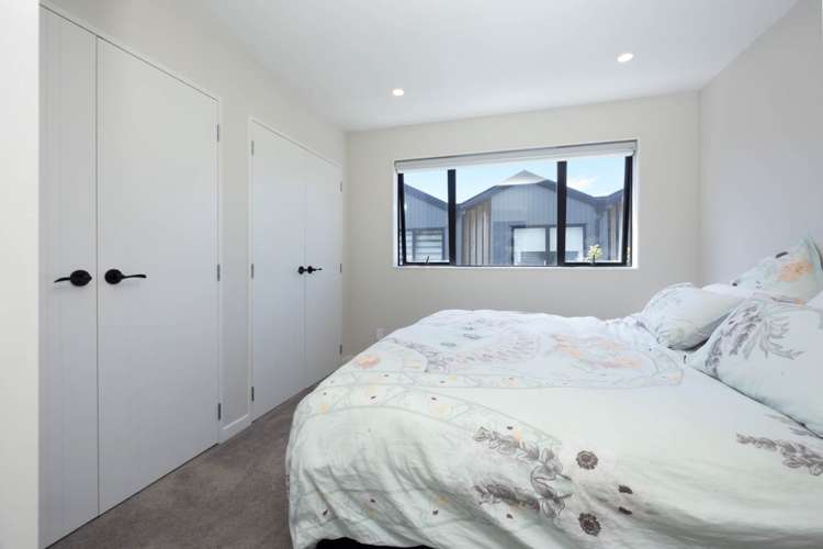 2/108 Beach Road Te Atatu Peninsula_8