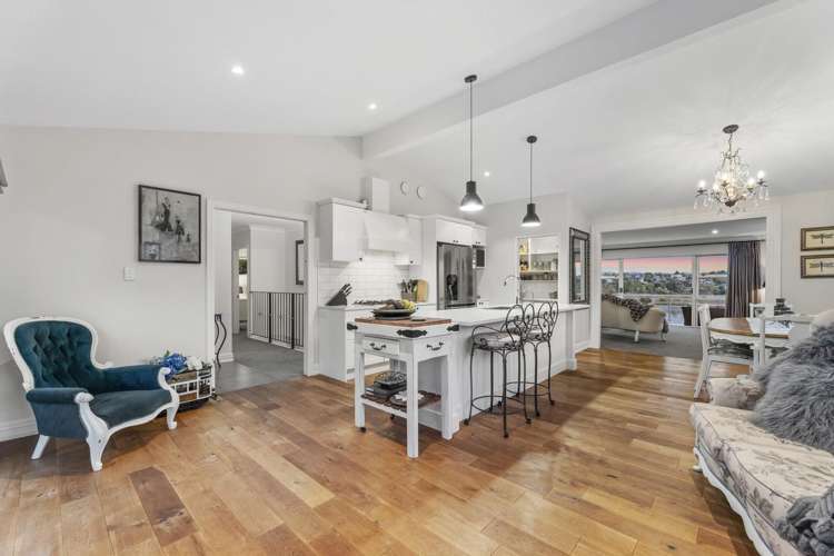 28 Sunny Bay Road Matua_4