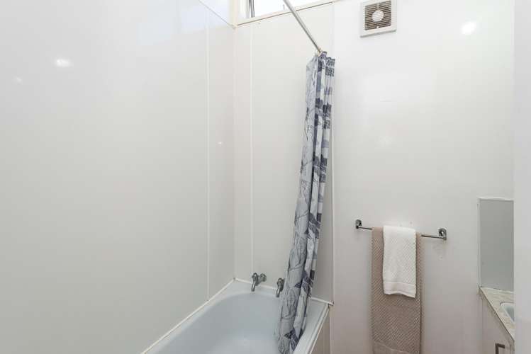 3/59 Peverel Street Riccarton_10