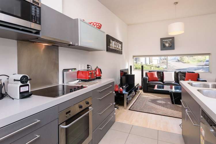 18/2 Onslow Road Khandallah_0