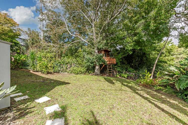 12 Taumata Road Castor Bay_18