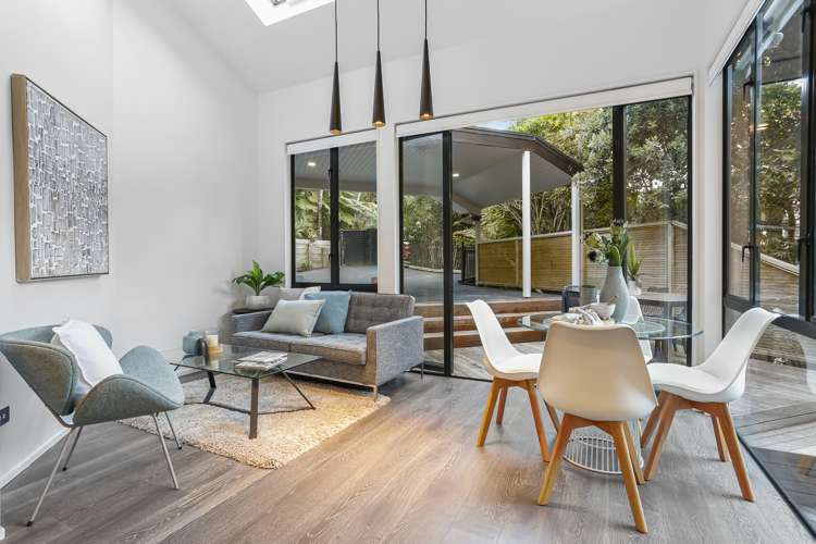 204 Godley Road Titirangi_12