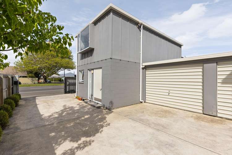 2/139 Brougham Street Addington_13