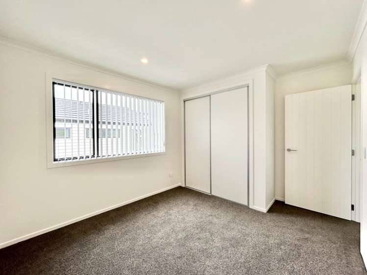 Malahide Drive Flat Bush_16