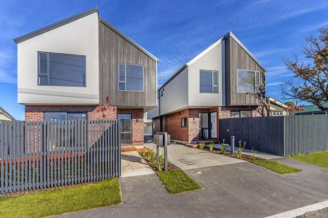 Spacious Townhouse with Off-Street Carparking