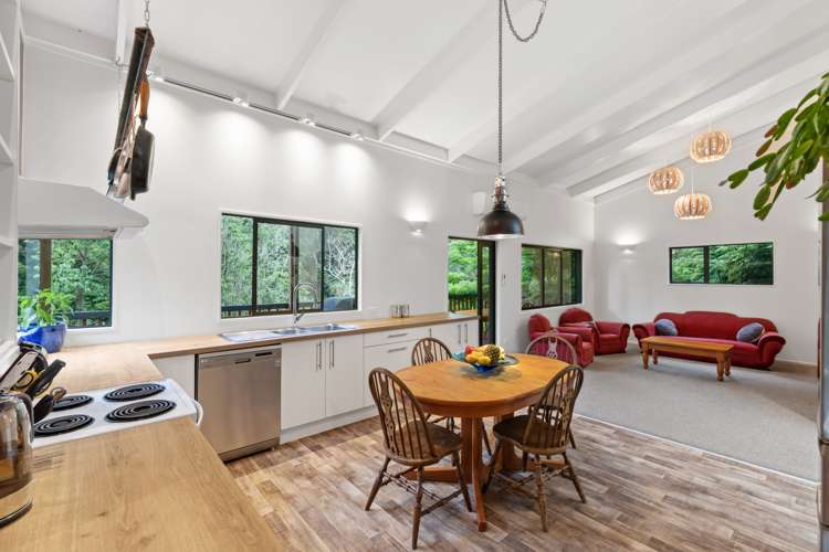 130 Gibbons Road Kaiwaka_9