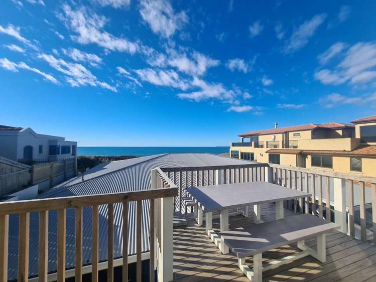 1/369a Oceanbeach Road 11229_2