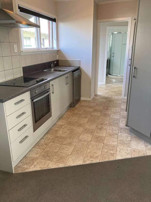 2/44 Wellington Street 1074_2