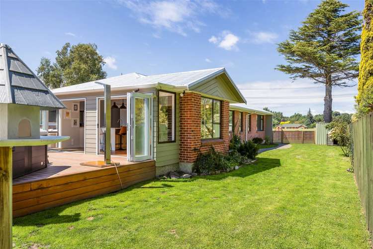 714 Harewood Road Harewood_15