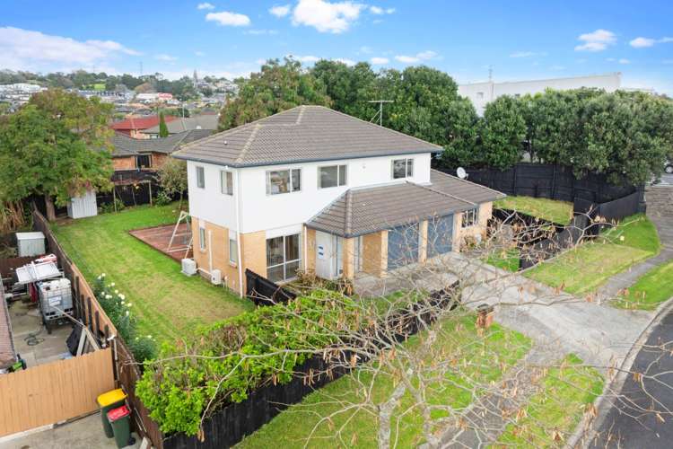 4 Liscooly Place Flat Bush_16