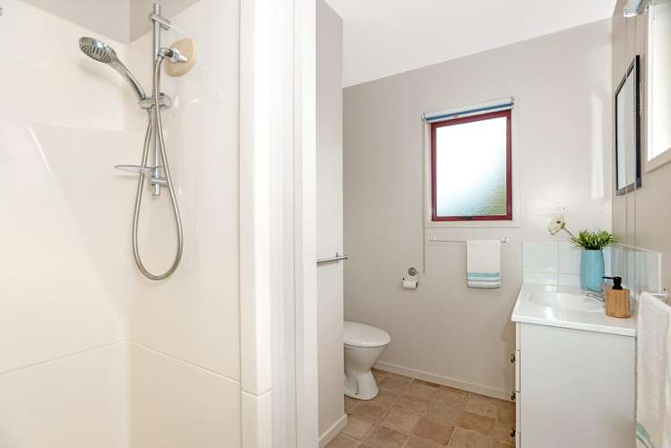 114 Stanley Road Te Hapara_11