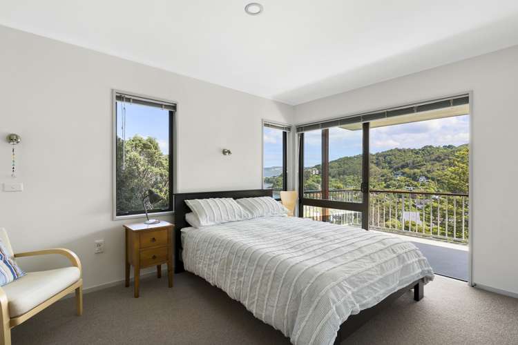 32 Walter Road Lowry Bay_11