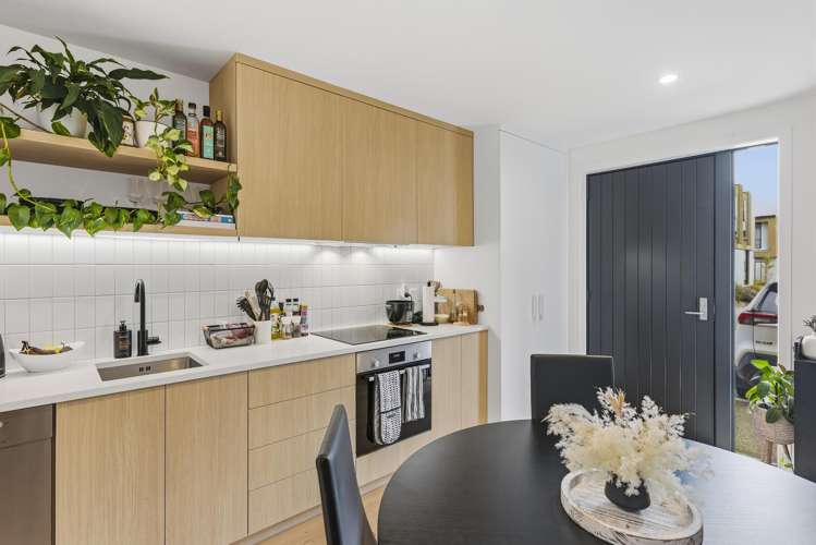 24/10 Trieste Way Paraparaumu_6