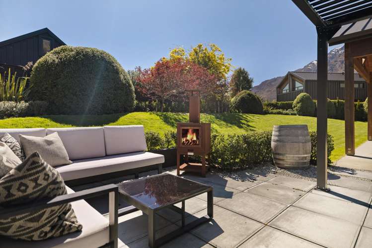 6 Pendeen Crescent Jacks Point_24