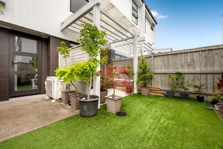 7 Bonnette Road Flat Bush_19