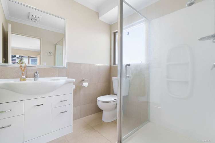 25 Chateau Rise Flat Bush_15