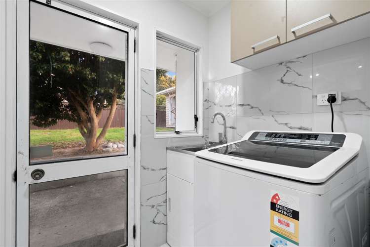 3 Aspiring Avenue Clover Park_10