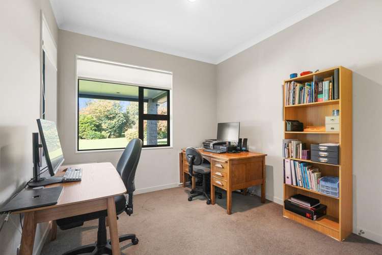 9 Rexwood Estate Carterton_16