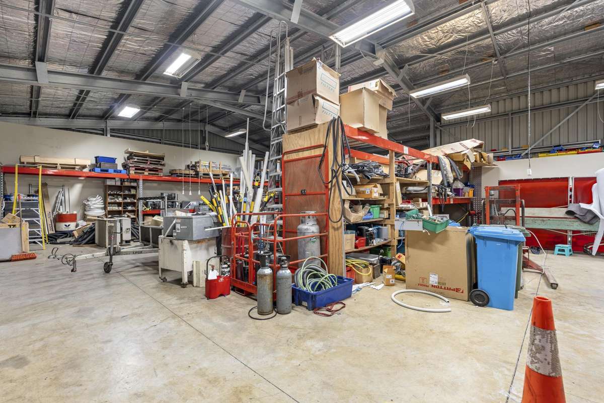 462 Devon Street West_1