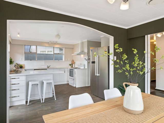 4 Sandstrom Grove Feilding_2