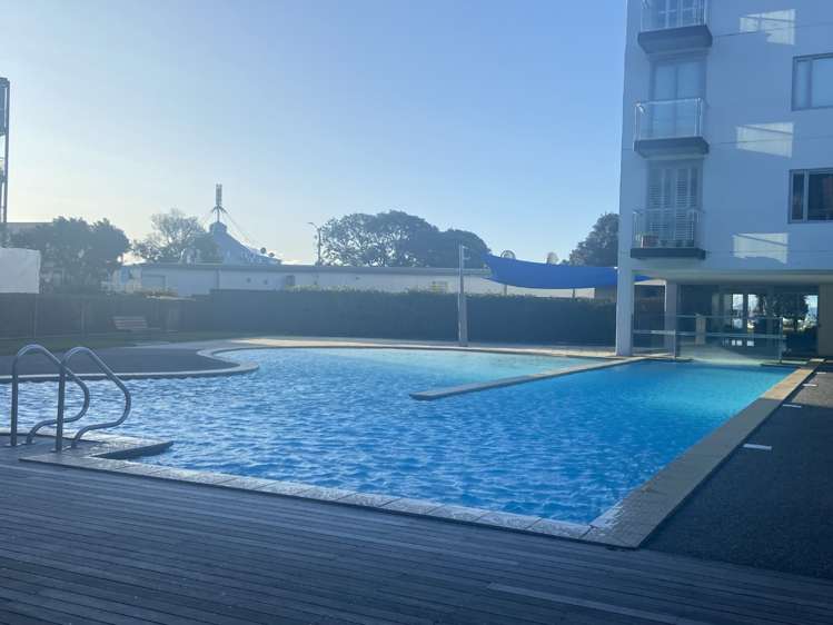 C308/14 West Quay Ahuriri_1