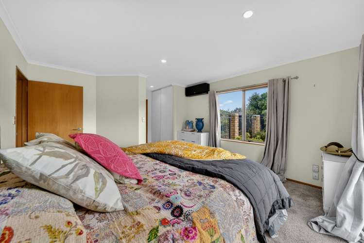 76 Fairway Drive Shirley_13