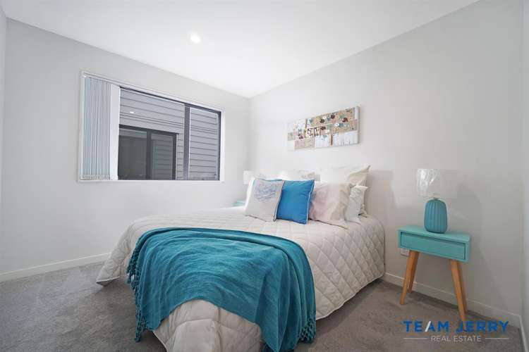 22 Laquinta Place Flat Bush_13