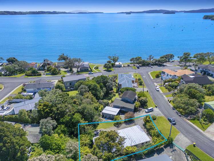 51 Deerness Crescent Algies Bay_4