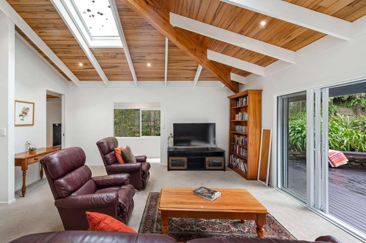 92A Beach Road Mellons Bay_6