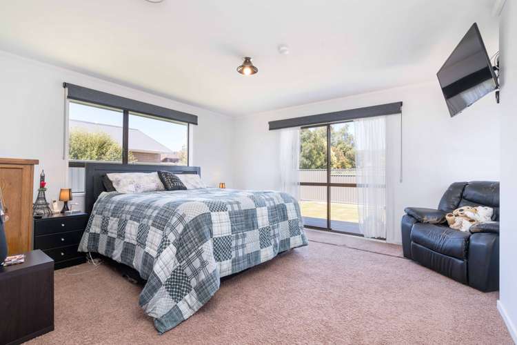 50 Doon Street Mosgiel_11