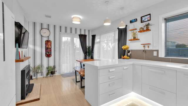 19 Brockenhurst Street Aranui_3