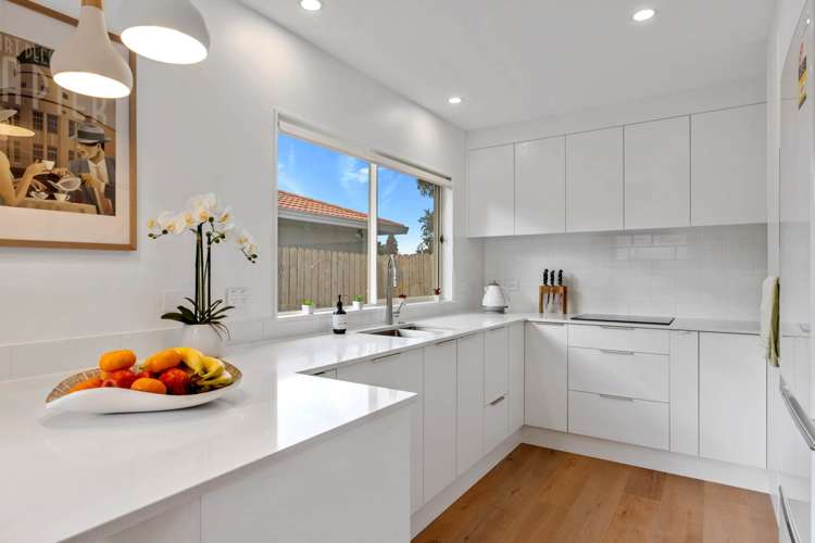 2/1 Mossop Rise Glenfield_3