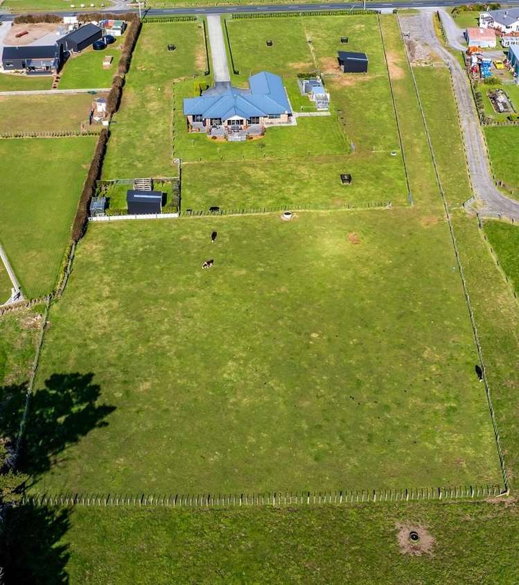 62 Monmouth Road Pembroke_11