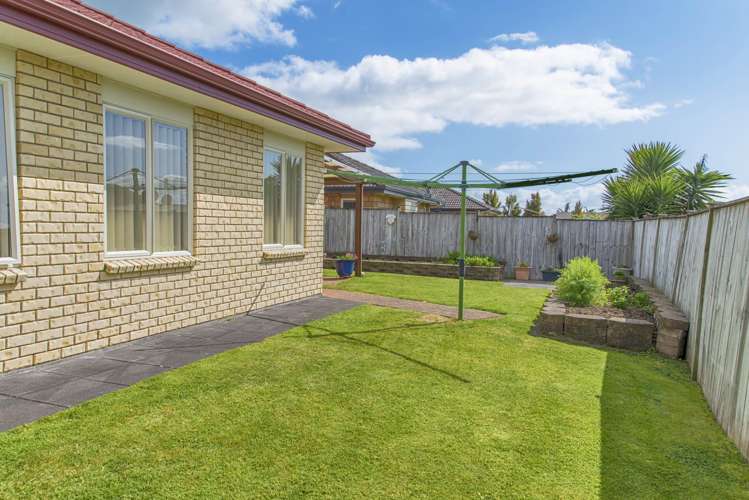 27 Turnberry Drive Wattle Downs_11