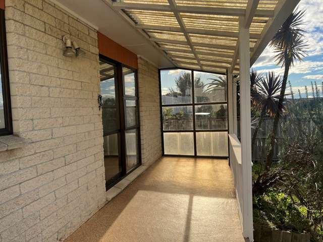 40 Kereru Street Henderson_1