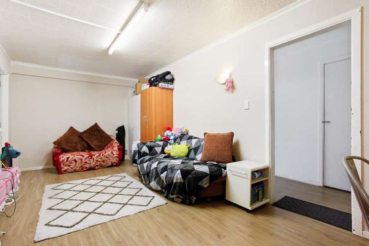 54 Royal View Road Te Atatu South_10