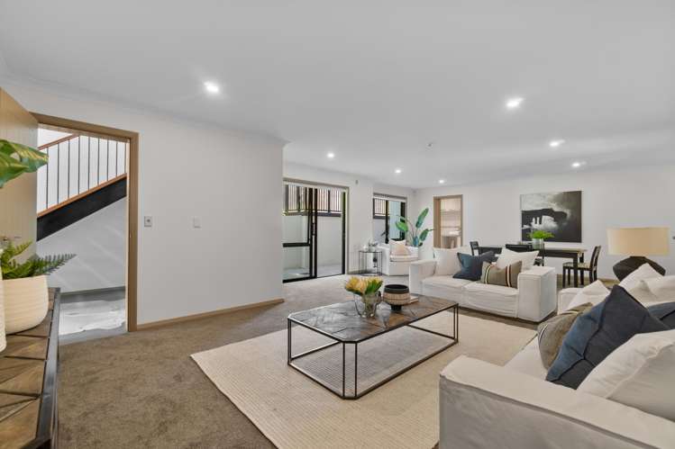 4 Glenoaks Rise Mellons Bay_17