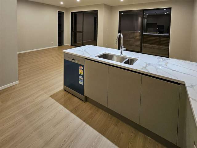 2 Paretao Street Massey_4