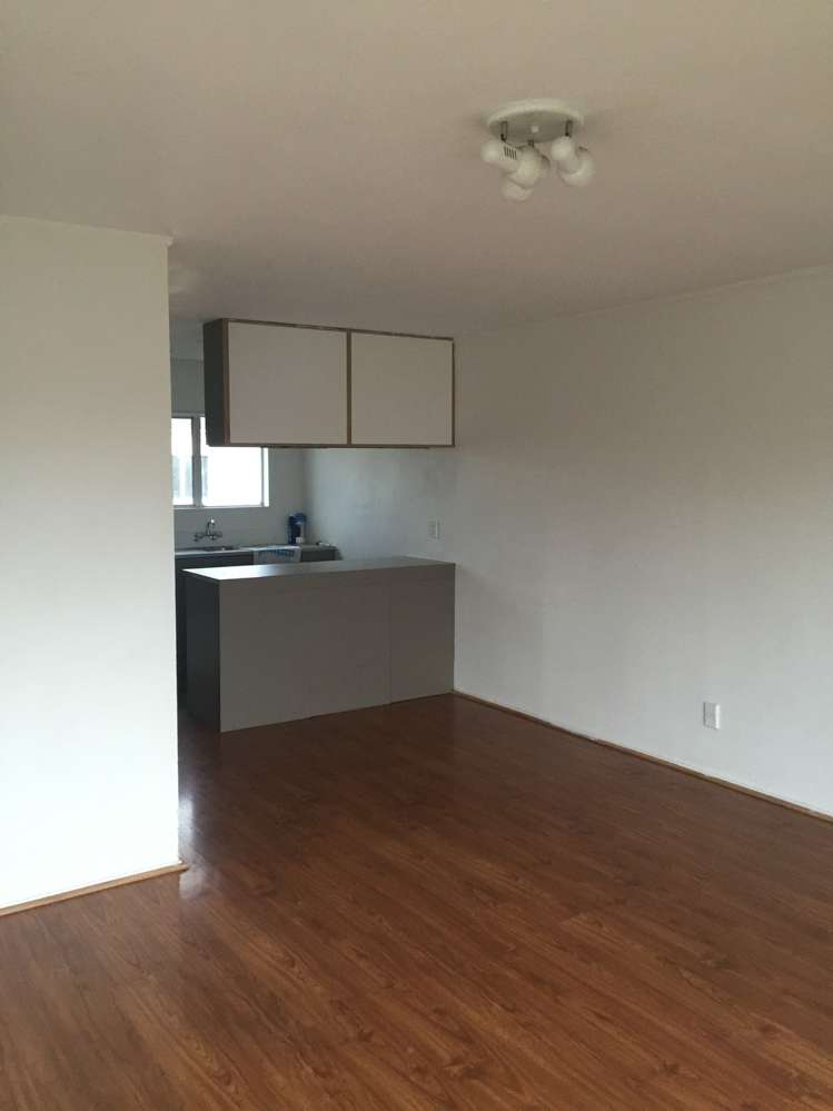 1/11 Frobisher Way Clendon Park_5