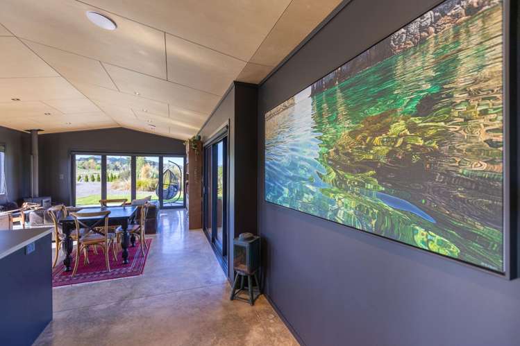 40 River Road Otane_11