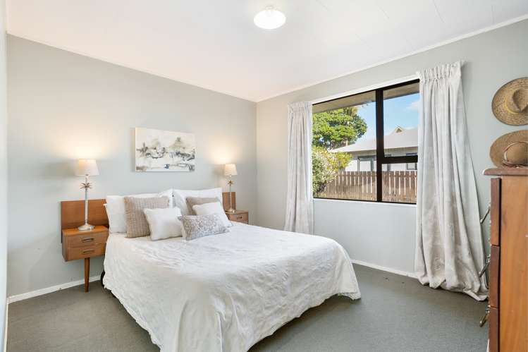 22 Compass Place Te Atatu Peninsula_9