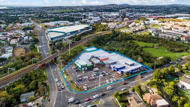 New Lynn retail complex ripe for redevelopment