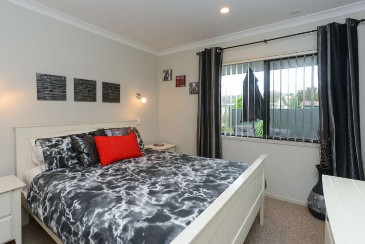 1018a Southland Road Raureka_10