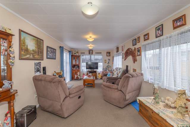 29 Barling Street Himatangi Beach_1