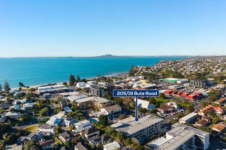 205/19 Bute Road Browns Bay_18